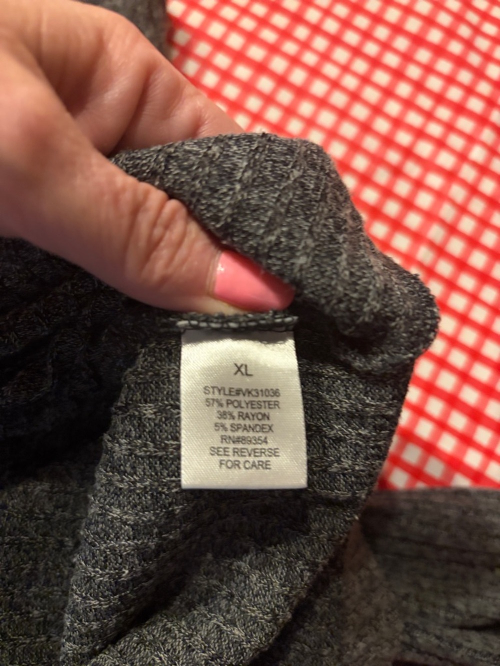 Cozy Ribbed Off-Shoulder Sweater in Charcoal Gray size xl - Picture 6 of 7